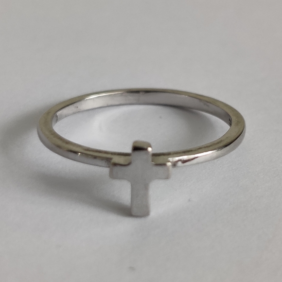 Sterling Silver Cross Ring - Picture 14 of 16